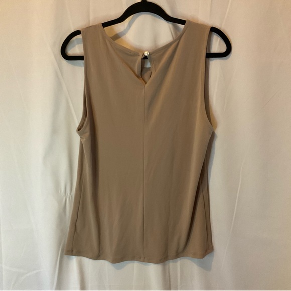 Zenana women’s dressy sleeveless pleated front top size XL Tan New with tags - Picture 10 of 11